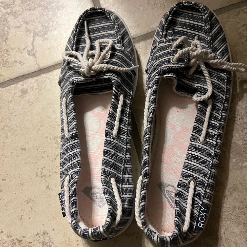Roxy boat shoes